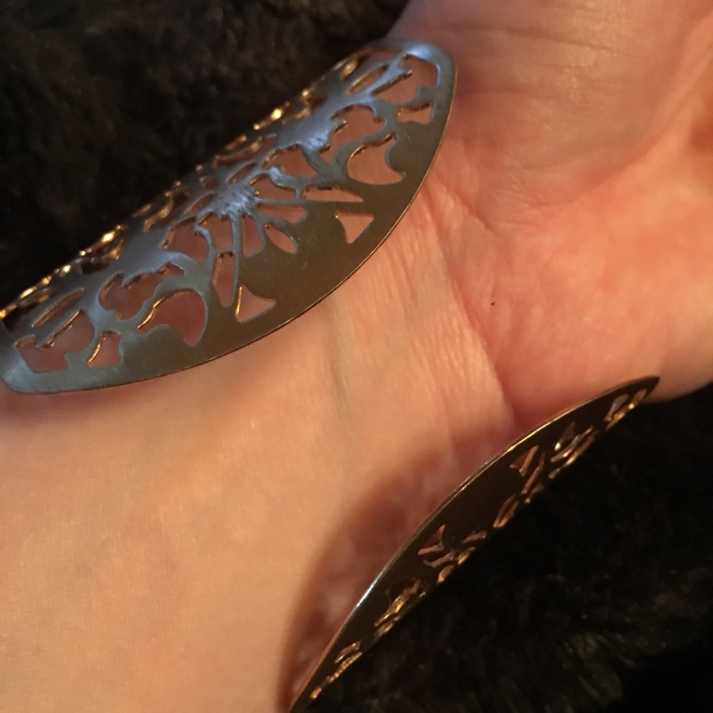 Bangle bracelet - Picture 2 of 2